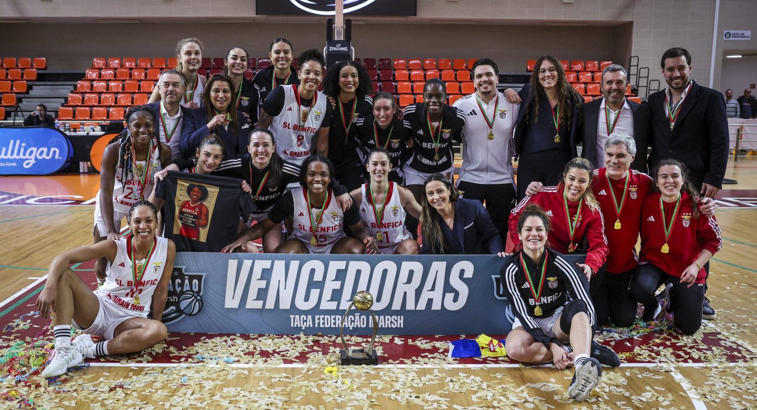Benfica bate Quinta dos Lombos e conquista Taça Federação feminina de basquetebol