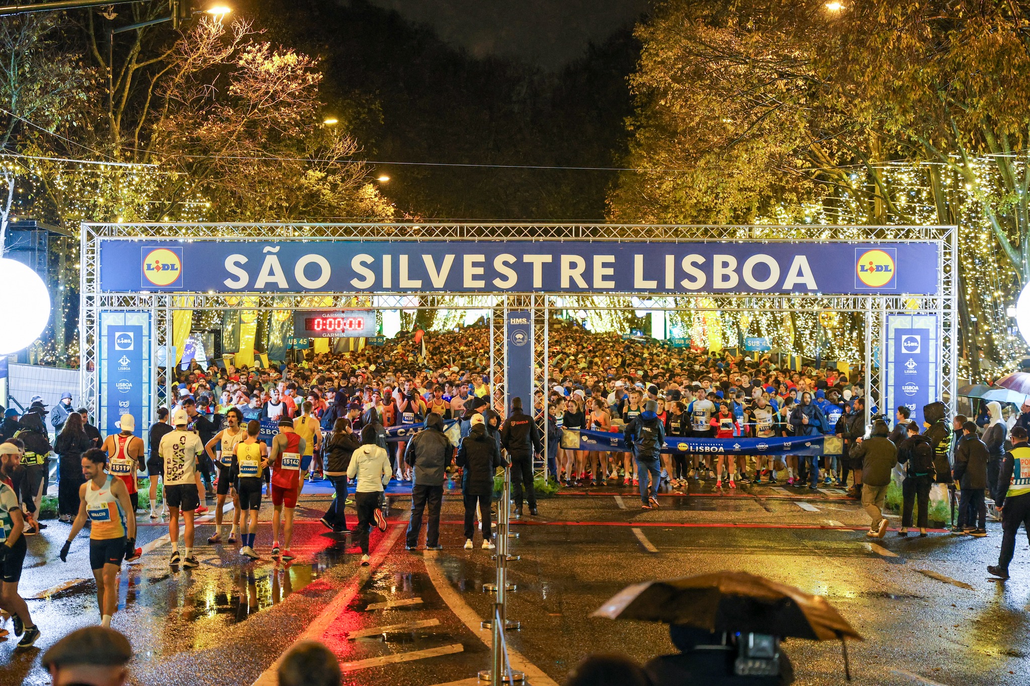 Benfiquistas Isaac Nader e Salomé Afonso venceram a 18.ª São Silvestre de Lisboa