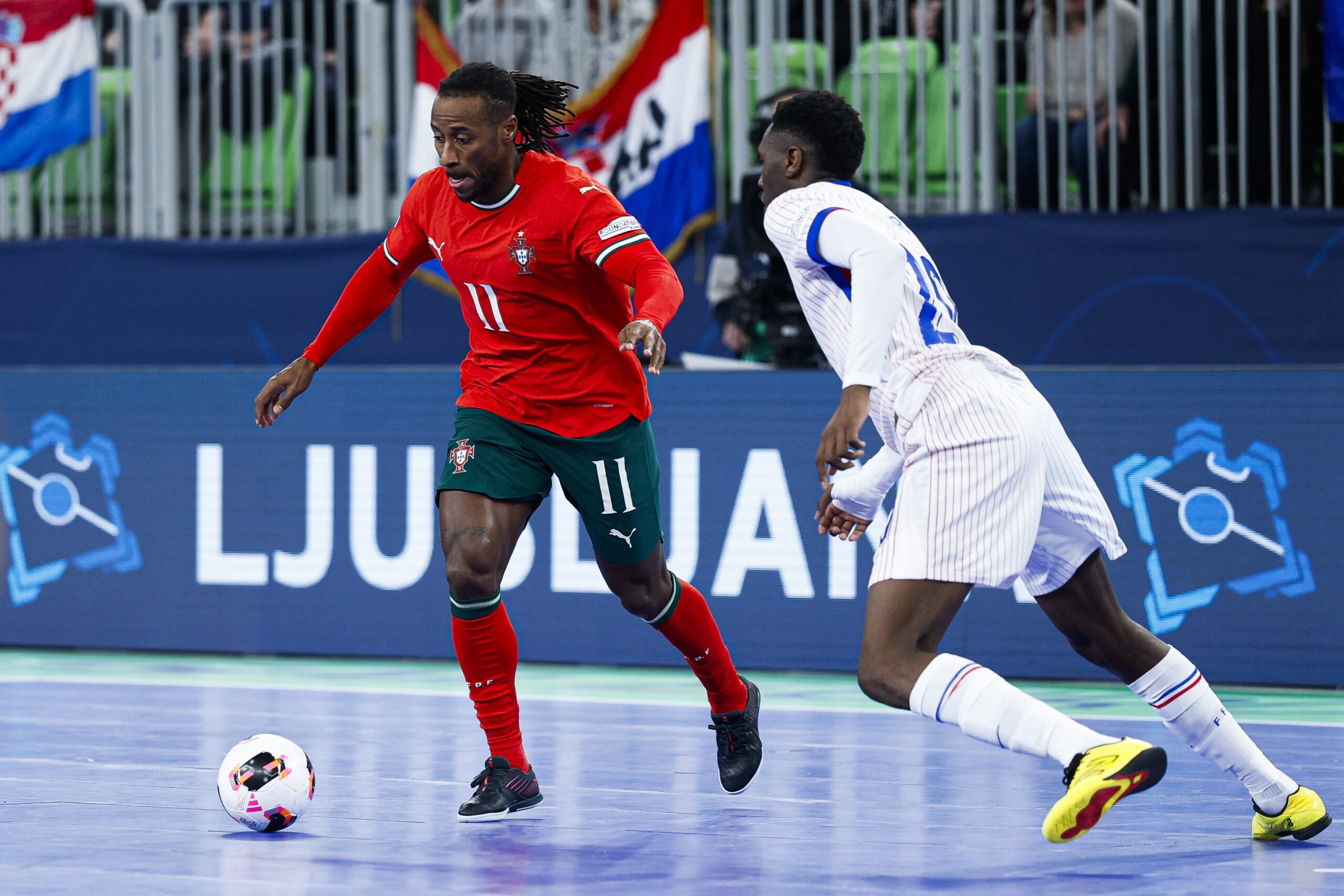 Portugal goleou a Franca e qualificou-se pela quarta vez para final do europeu de futsal