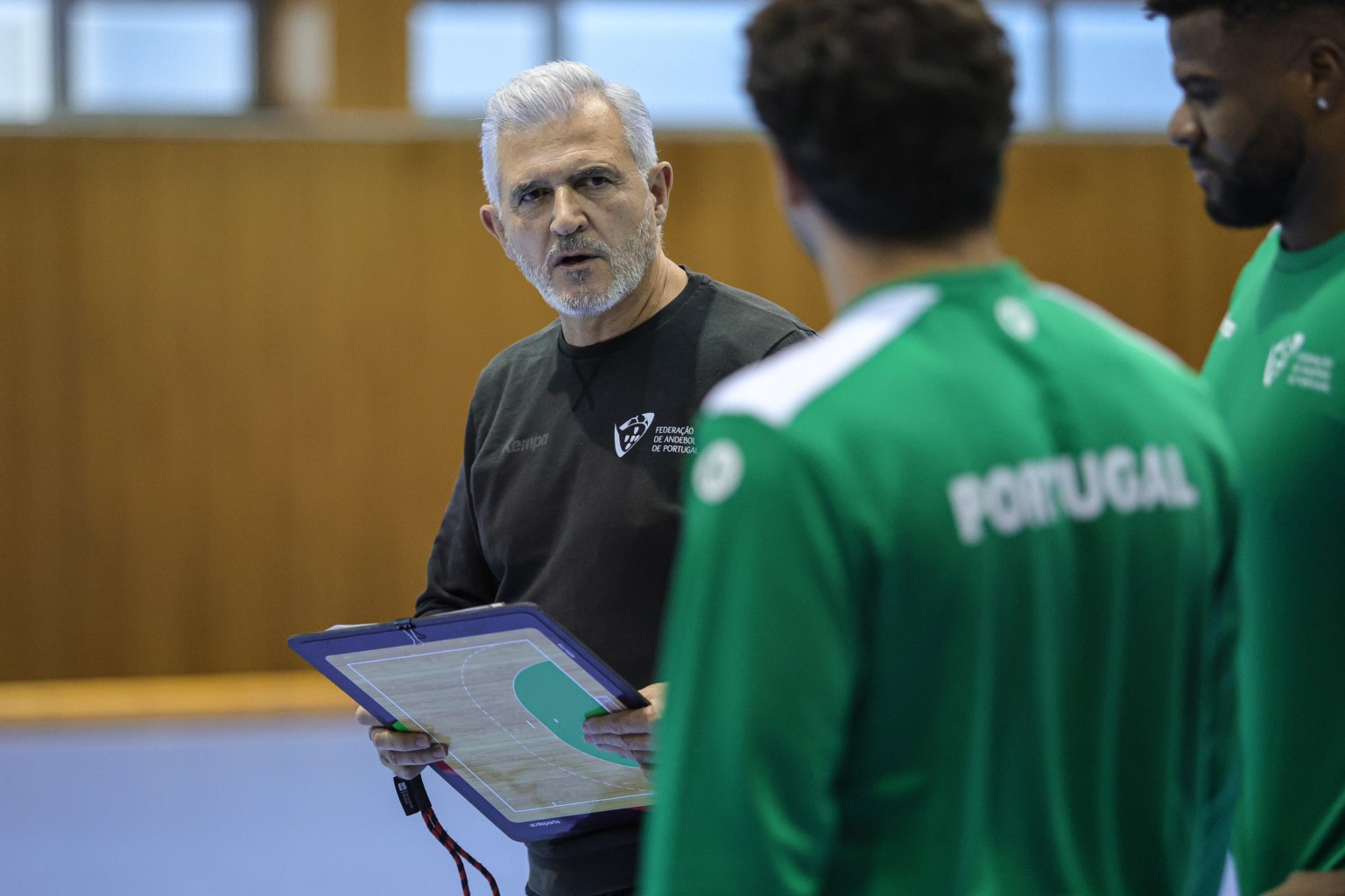 Quatro estreias nos convocados da Seleção masculina de andebol para o Troféu Cidade de Tondela