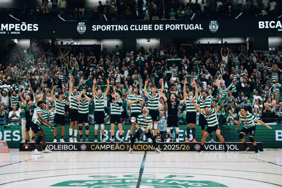 Sporting faz o “triplete” no voleibol masculino
